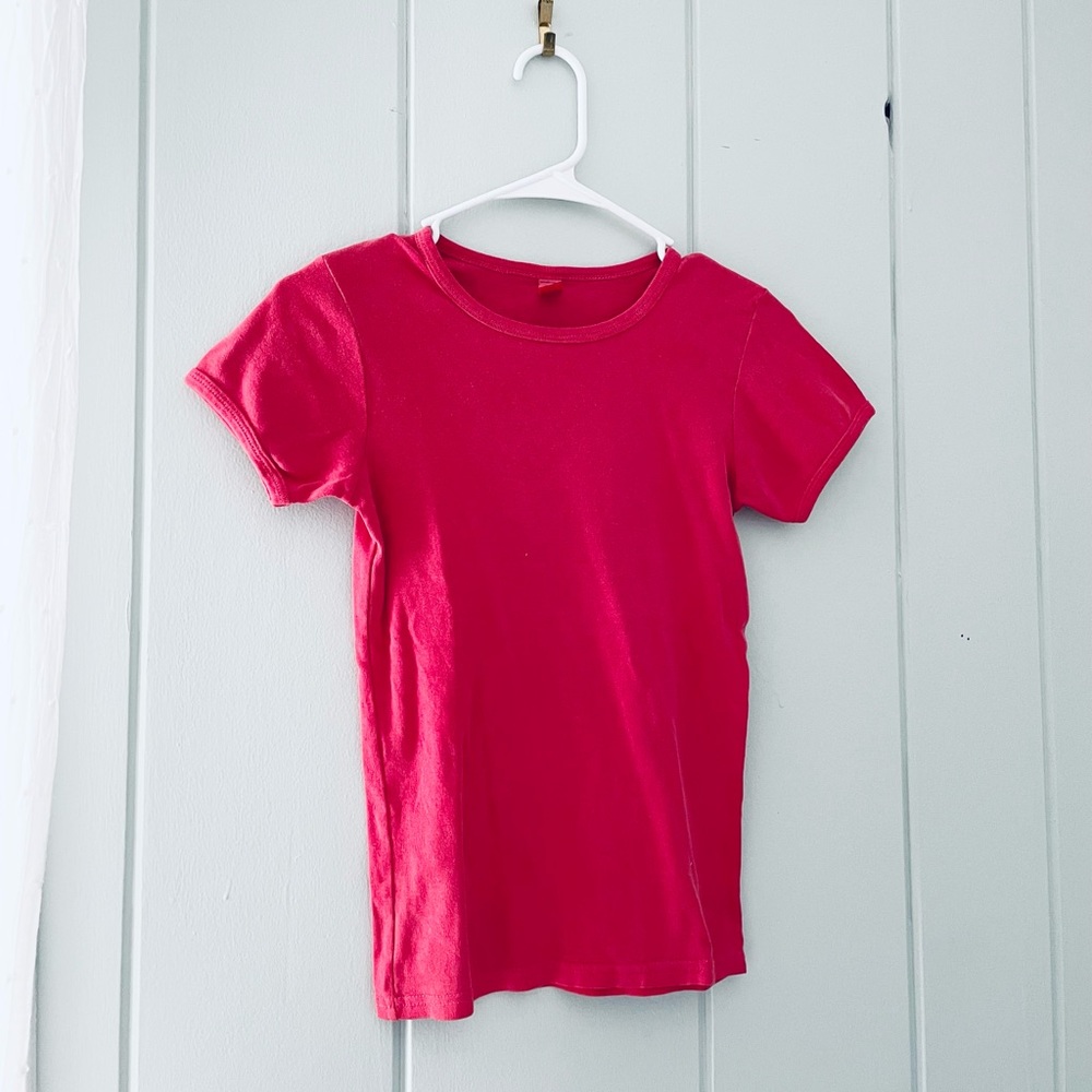 NWOT Chroma Zone Tight Fit Red T-Shirt / S